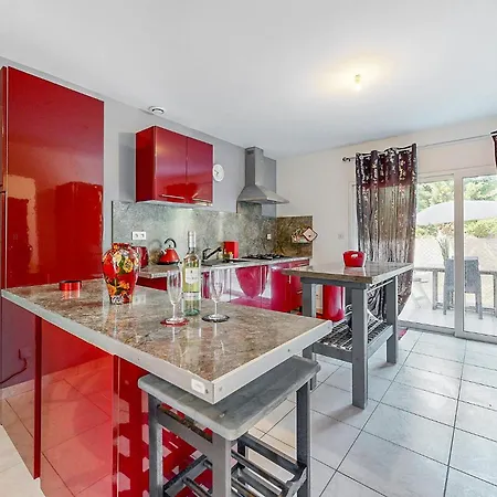 2 Bedroom Gorgeous In
