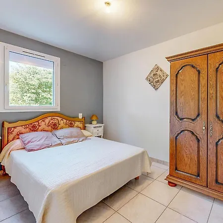 Holiday home In With Kitchenette